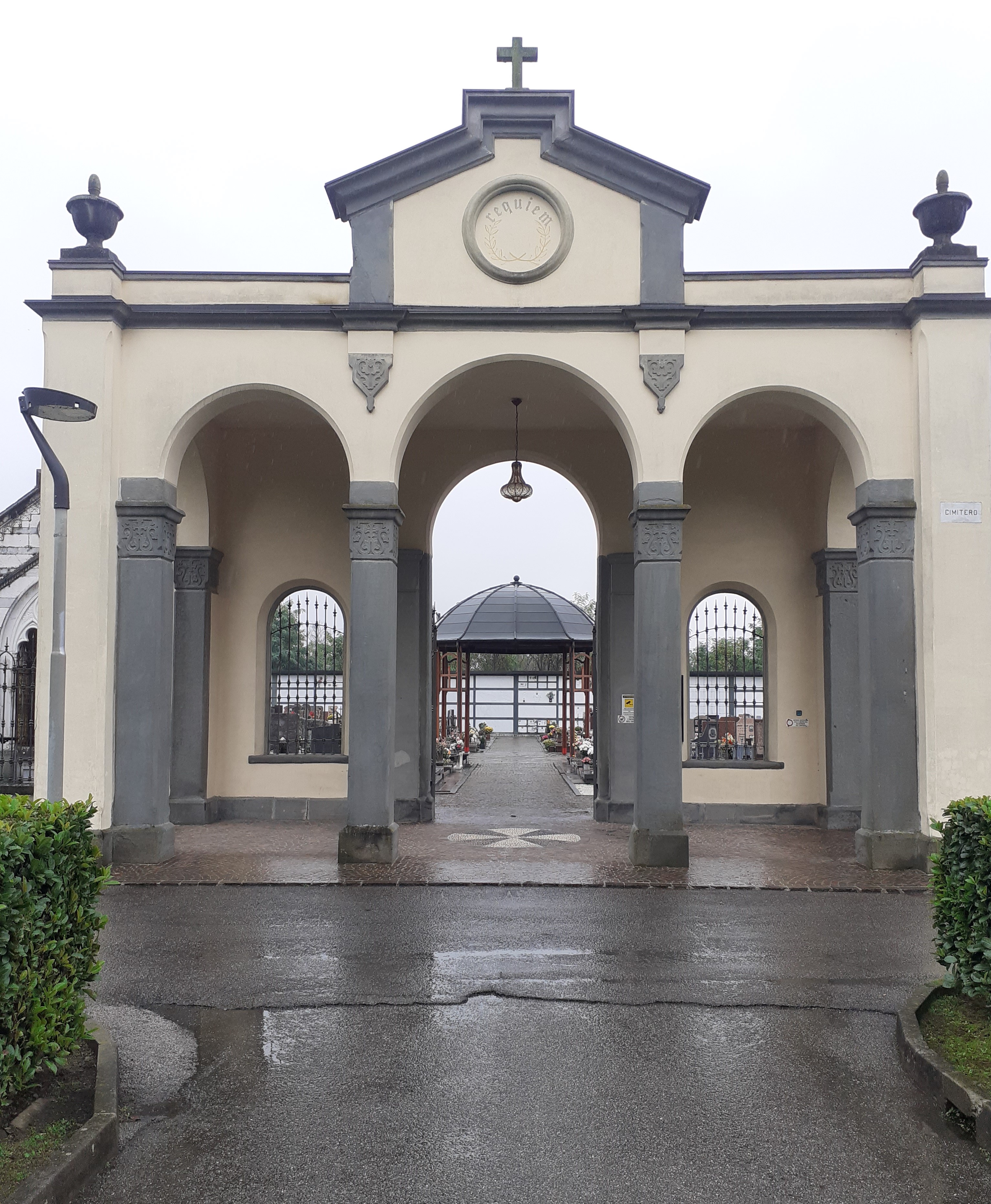 Avviso - Entrata in vigore dell'orario invernale di apertura del Cimitero Comunale